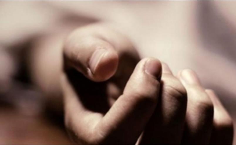 निर्माणाधीन टावर के 13वीं मंजिल से गिरकर महिला की मौत, सुरक्षा मानकों पर फिर उठे सवाल निर्माणाधीन टावर के 13वीं मंजिल से गिरकर महिला की मौत, सुरक्षा मानकों पर फिर उठे सवाल