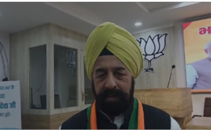 बिना सिर पैर के बोलते हैं शशि थरूर, हम सीरियसली नहीं लेते : भाजपा बिना सिर पैर के बोलते हैं शशि थरूर, हम सीरियसली नहीं लेते : भाजपा