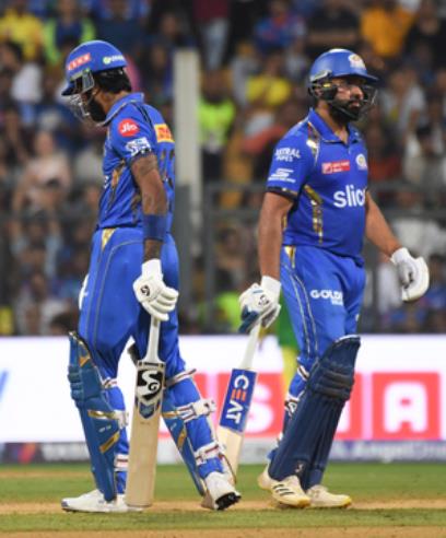 टी20 विश्व कप से पहले अपनी फॉर्म हासिल कर लेंगे रोहित और हार्दिक : मूडी