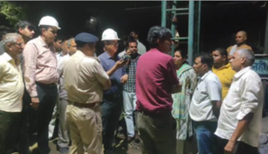 राजस्थान की कोलिहान खदान में लिफ्ट गिरने से फंसे 14 लोगों में से तीन को सुरक्षित निकाला गया