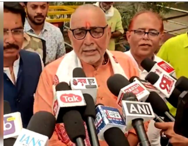 तेजस्वी यादव 'जॉब शो' नहीं, 'अपहरण शो' कर सकते हैं : गिरिराज सिंह