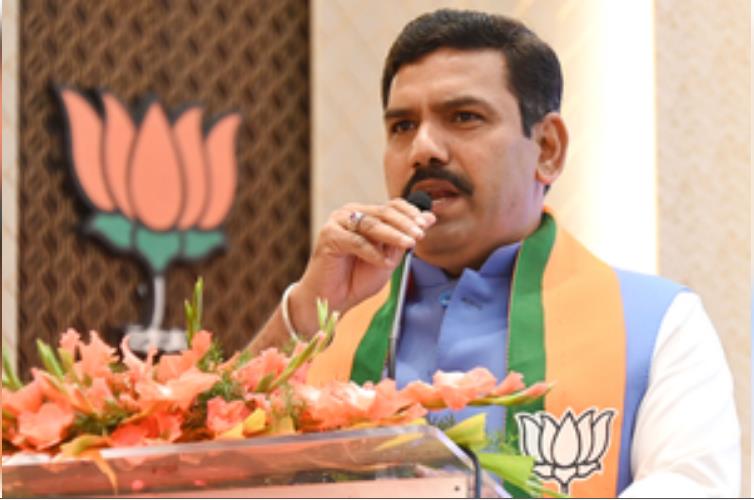 कर्नाटक कांग्रेस में जल्द ही भगदड़ देखने को मिलेगी : विजयेंद्र