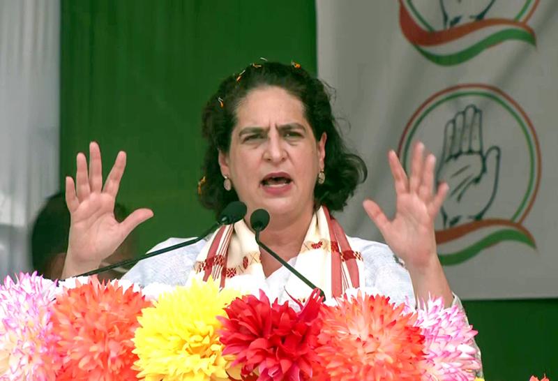 'कुछ नहीं करने और धर्म के नाम पर वोट मांगने' के लिए प्रियंका ने भाजपा पर हमला बोला 'कुछ नहीं करने और धर्म के नाम पर वोट मांगने' के लिए प्रियंका ने भाजपा पर हमला बोला