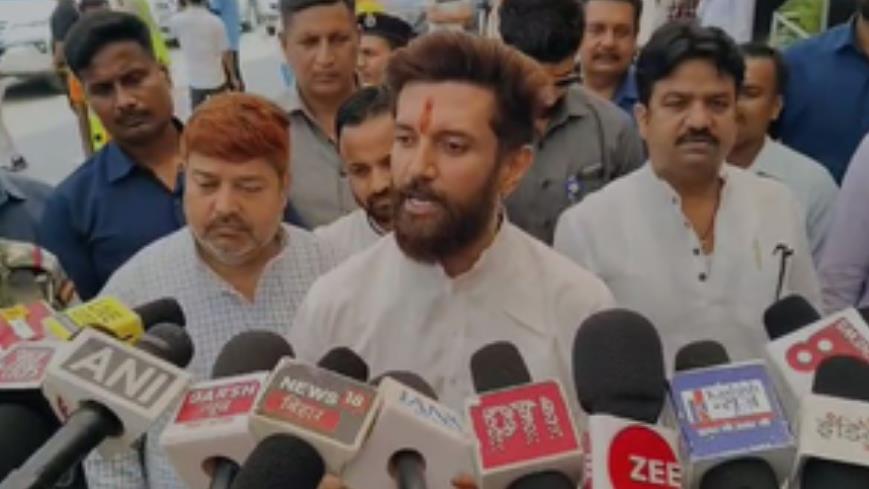 चेंज इन 2024' वाले तेजस्वी के बयान पर चिराग पासवान का पलटवार