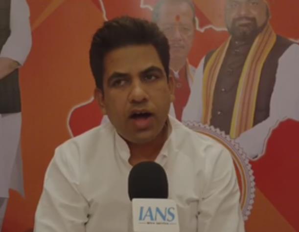 देश से माफी मांगें राहुल गांधी, सीएम केजरीवाल हास्यास्पद नेता : भाजपा 