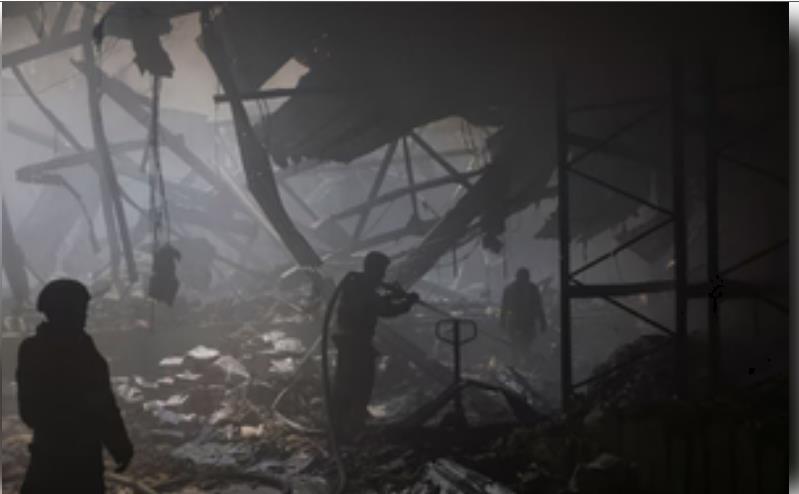 यूक्रेन के खार्किव में मिसाइल हमलों में 7 की मौत, 21 घायल 