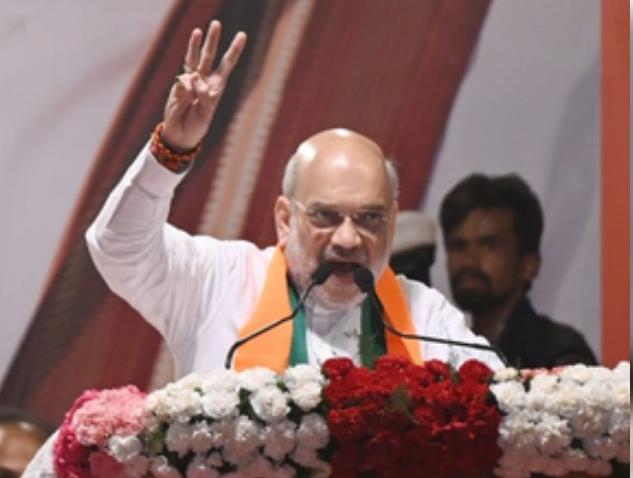 लेफ्ट जीता तो फिर नक्सलवाद आ जाएगा, ये केवल बंदूक की भाषा समझते हैं : अमित शाह लेफ्ट जीता तो फिर नक्सलवाद आ जाएगा, ये केवल बंदूक की भाषा समझते हैं : अमित शाह