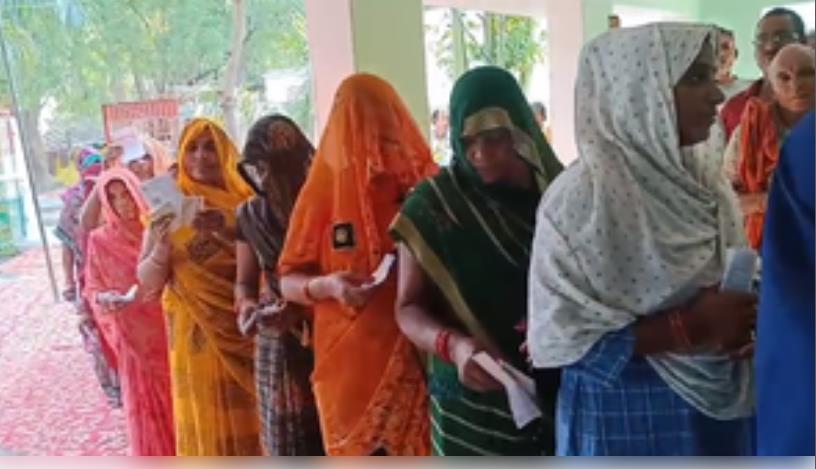 छठा चरण : यूपी में दिग्गजों ने डाले वोट, सपा ने फिर लगाई शिकायतों की झड़ी 