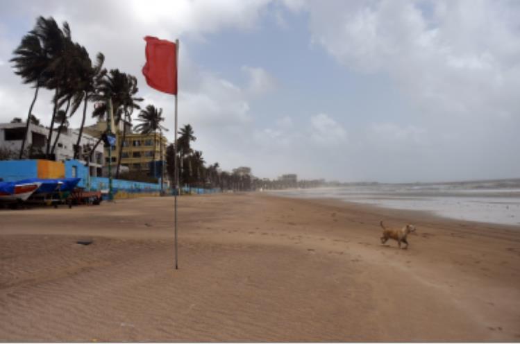 बंगाल में भीषण चक्रवात को लेकर एनडीआरएफ की टीमें तैनात, सेना और नौसेना अलर्ट पर 