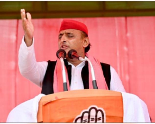 अच्छे दिन तो नहीं आए, सुनहरे दिन जरूर आएंगे : अखिलेश यादव 