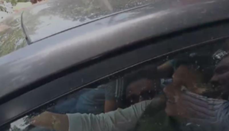 'सोमनाथ भारती को गंजा करो', संजय सिंह का बीजेपी कार्यकर्ताओं ने किया घेराव 