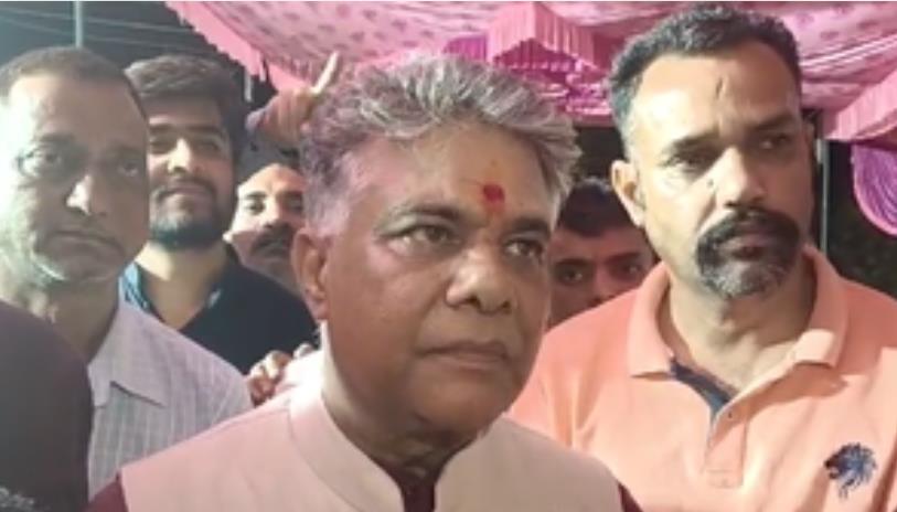 कांगड़ा से चुनाव जीतकर नूरपुर जसूर पहुंचे डॉ राजीव भारद्वाज का जोरदार स्वागत कांगड़ा से चुनाव जीतकर नूरपुर जसूर पहुंचे डॉ राजीव भारद्वाज का जोरदार स्वागत