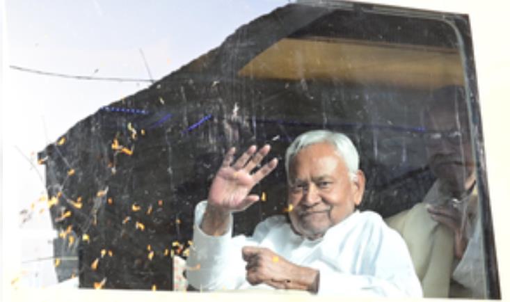 बिहार में मंत्रियों को मिला जिलों का प्रभार, सम्राट को पटना तो विजय सिन्हा को दो जिलों की जिम्मेदारी बिहार में मंत्रियों को मिला जिलों का प्रभार, सम्राट को पटना तो विजय सिन्हा को दो जिलों की जिम्मेदारी