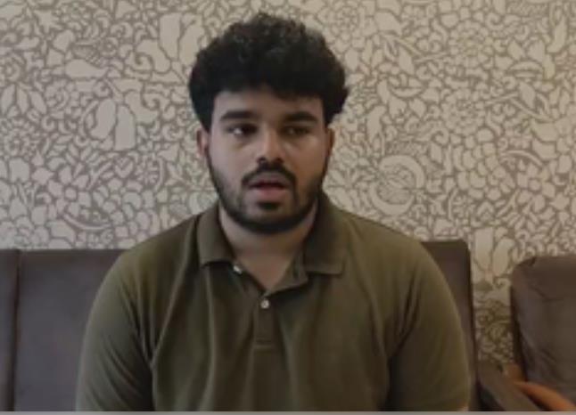 ऑनलाइन ऑर्डर से मंगवाई आइसक्रीम में मिली इंसान की कटी उंगली, केस दर्ज ऑनलाइन ऑर्डर से मंगवाई आइसक्रीम में मिली इंसान की कटी उंगली, केस दर्ज
