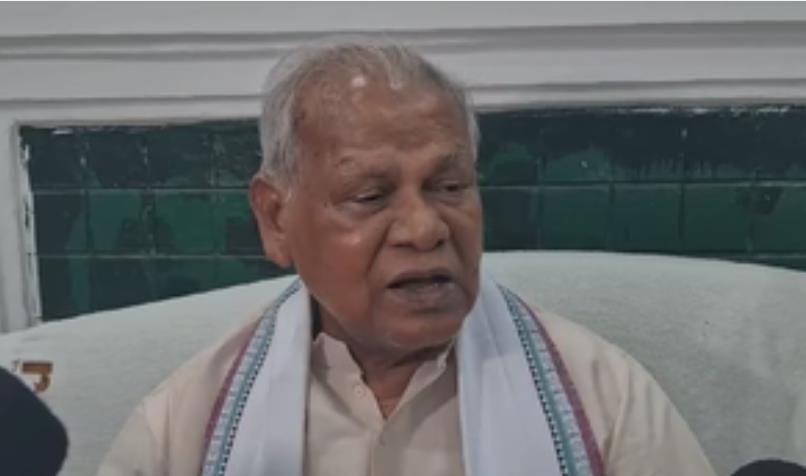 मंत्री बनने के बाद पहली बार गया पहुंचे जीतन राम मांझी, तेजस्वी यादव पर साधा निशाना मंत्री बनने के बाद पहली बार गया पहुंचे जीतन राम मांझी, तेजस्वी यादव पर साधा निशाना