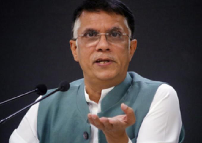 चुप रहने के कारण आरएसएस हो गया अप्रासंगिक : कांग्रेस चुप रहने के कारण आरएसएस हो गया अप्रासंगिक : कांग्रेस
