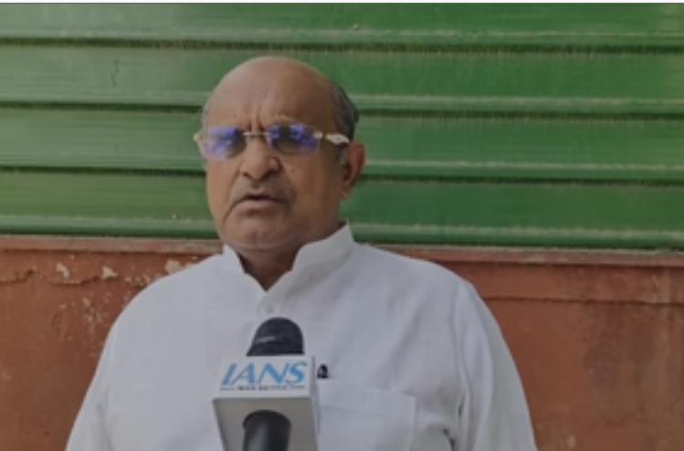 'सरकार जल्दी गिर जाएगी' कहना खड़गे जी की बद्दुआएं हैं, इच्छाएं नहीं : केसी त्यागी 'सरकार जल्दी गिर जाएगी' कहना खड़गे जी की बद्दुआएं हैं, इच्छाएं नहीं : केसी त्यागी