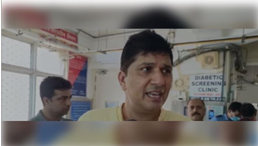 हीटवेव से निपटने की तैयारियों का जायजा लेने अचानक अस्पताल पहुंचे सौरभ भारद्वाज 