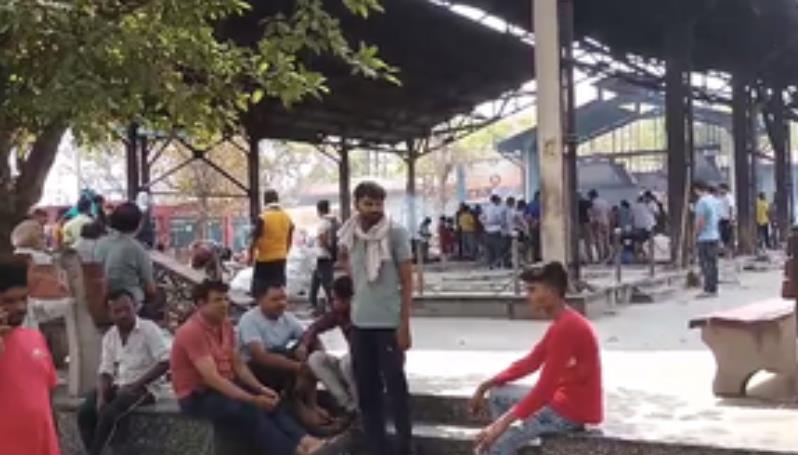 दिल्ली के निगमबोध घाट पर दो दिन में पहुंचे 232 शव, सामान्य दिनों के मुकाबले दोगुने से अधिक दिल्ली के निगमबोध घाट पर दो दिन में पहुंचे 232 शव, सामान्य दिनों के मुकाबले दोगुने से अधिक