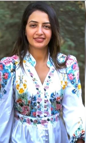 अटेंशन सीकर कहे जाने पर 'वड़ा पाव गर्ल' चंद्रिका दीक्षित ने हेटर्स को दिया मुंहतोड़ जवाब अटेंशन सीकर कहे जाने पर 'वड़ा पाव गर्ल' चंद्रिका दीक्षित ने हेटर्स को दिया मुंहतोड़ जवाब