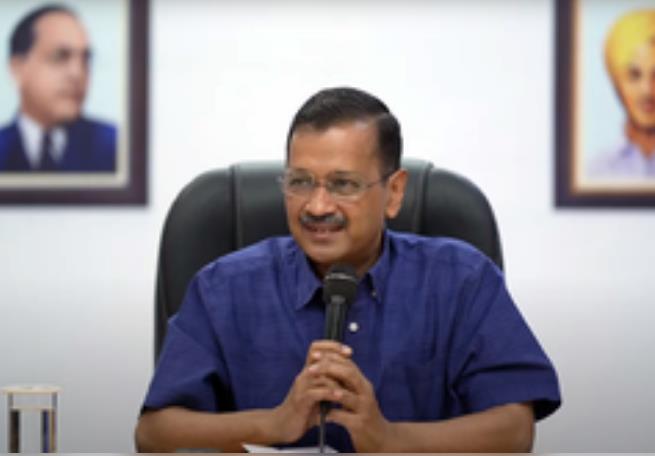 केजरीवाल को सुप्रीम कोर्ट से राहत नहीं, हाई कोर्ट के फैसले का करना होगा इंतजार केजरीवाल को सुप्रीम कोर्ट से राहत नहीं, हाई कोर्ट के फैसले का करना होगा इंतजार