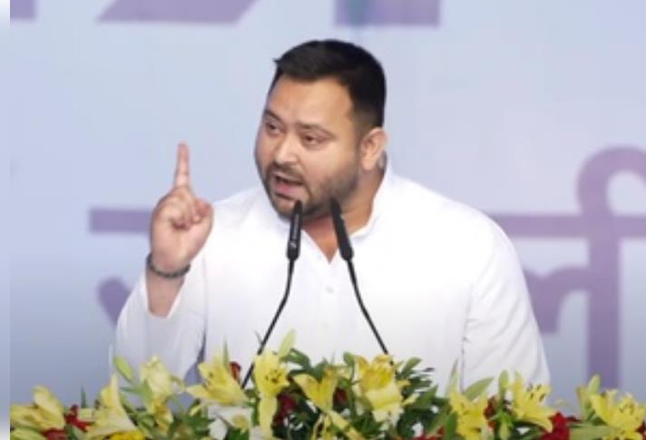 बिहार में गिरते पुल-पुलियों को लेकर सरकार हुई सजग, विपक्ष ने साधा निशाना बिहार में गिरते पुल-पुलियों को लेकर सरकार हुई सजग, विपक्ष ने साधा निशाना