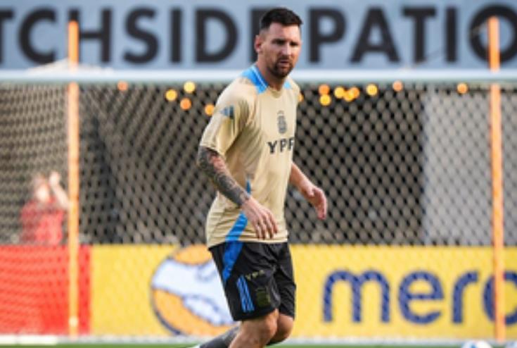 मेसी सेमीफाइनल में कनाडा के खिलाफ खेलने के लिए फिट: कोच स्कालोनी