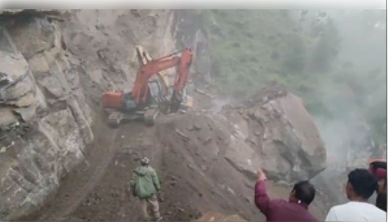 जोशीमठ में बंद बद्रीनाथ नेशनल हाईवे के अब जल्द खुलने की संभावना 