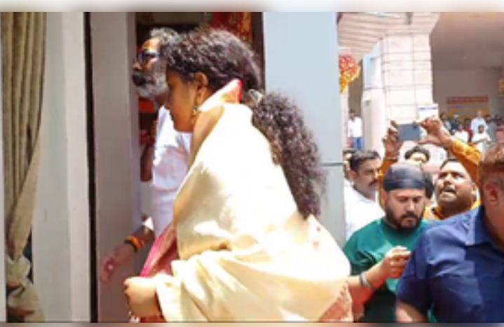 मिर्जापुर: झारखंड के सीएम हेमंत सोरेन ने पत्नी कल्पना संग किए माता विंध्यवासिनी के दर्शन
