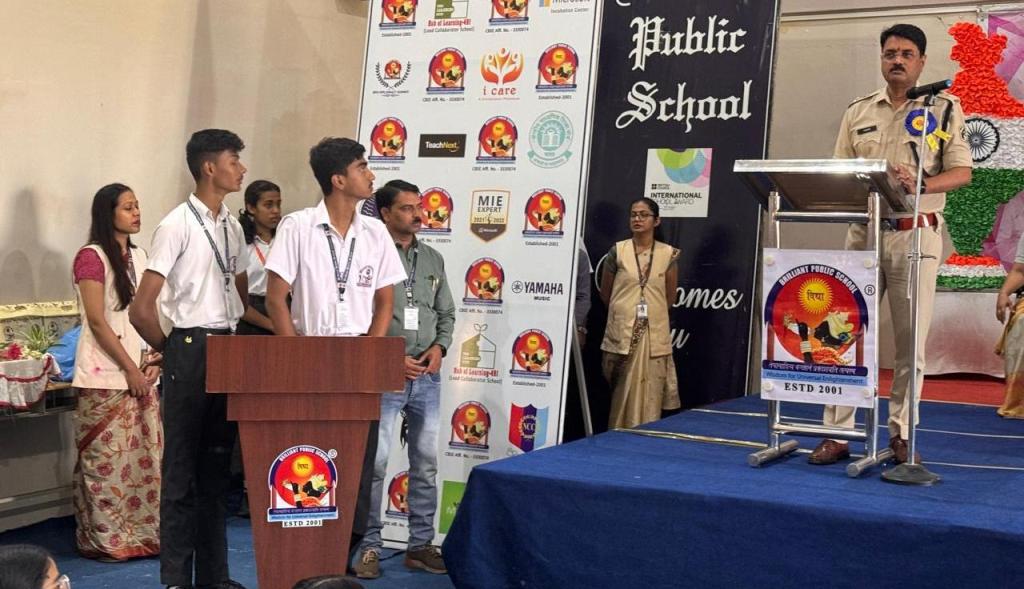 किसी भी लिंक को जानकारी के बिना न खोलें, ओटीपी किसी से साझा न करें किसी भी लिंक को जानकारी के बिना न खोलें, ओटीपी किसी से साझा न करें