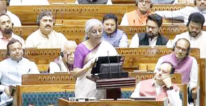 बजट में मध्यम वर्ग को कर राहत; रोजगार, छोटे उद्योगों को बढ़ावा देने पर जोर बजट में मध्यम वर्ग को कर राहत; रोजगार, छोटे उद्योगों को बढ़ावा देने पर जोर