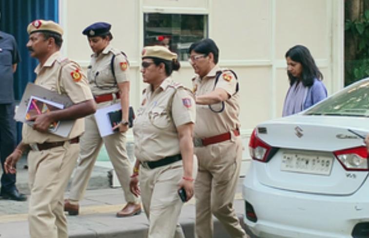 यूपीएससी कोचिंग सेंटर के बेसमेंट में मौत के मामले में पांच और गिरफ्तार यूपीएससी कोचिंग सेंटर के बेसमेंट में मौत के मामले में पांच और गिरफ्तार