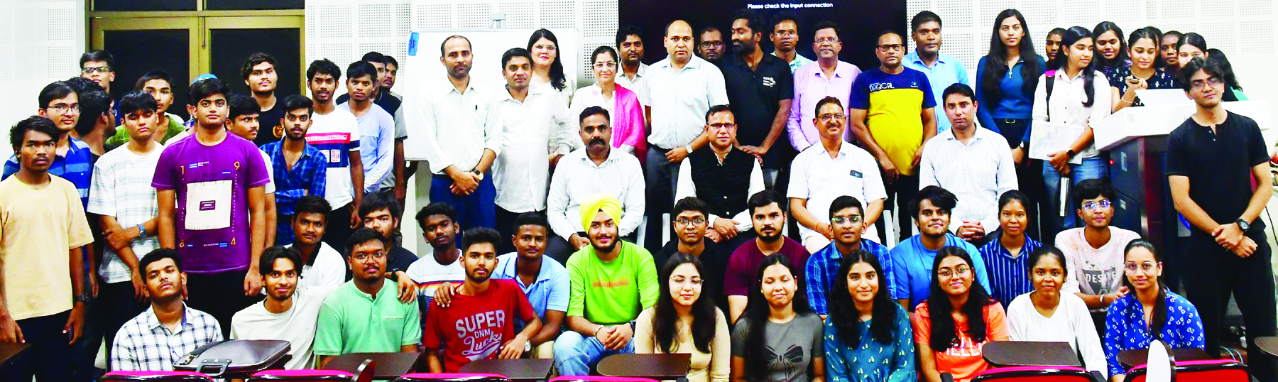 ट्रिपल आईटी ने उत्साह संग कारगिल विजय दिवस मनाया
