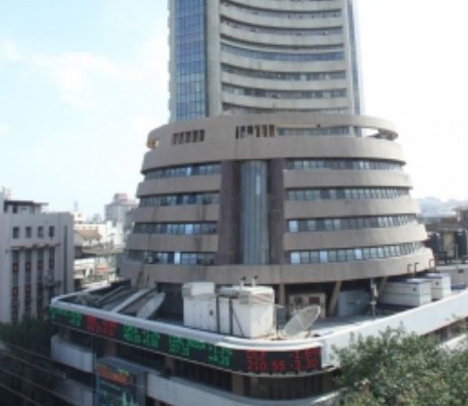 शेयर बाजार धड़ाम, सेंसेक्स 2,222 अंक लुढ़का, निवेशकों के 16 लाख करोड़ रुपए डूबे 