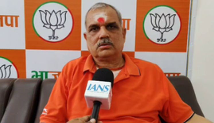 बांग्लादेश में हिंदुओं पर हो रहा अत्याचार, भारत सरकार सही समय पर लेगी फैसला : हरिभूषण ठाकुर 