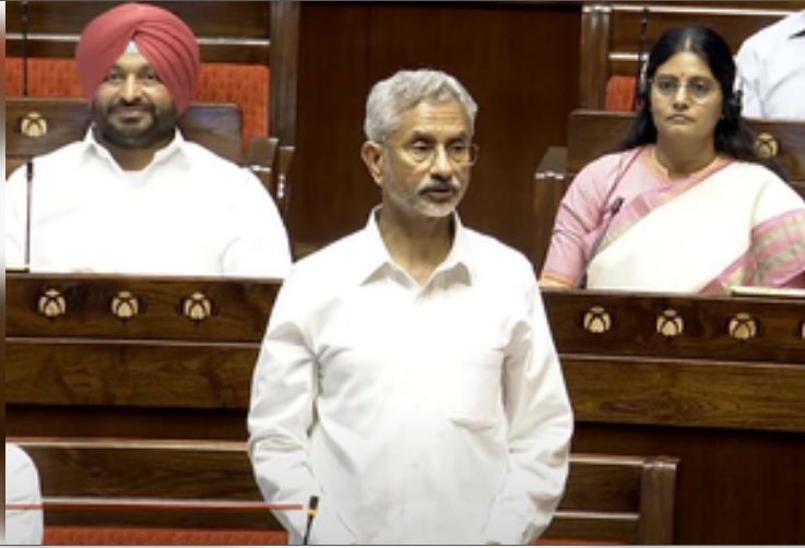 राजनयिक मिशनों के माध्यम से बांग्लादेश में भारतीय समुदाय के साथ निकट और निरंतर संपर्क में है सरकार : विदेश मंत्री एस जयशंकर 