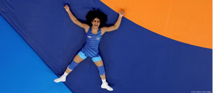 पेरिस ओलंपिक में विनेश फोगाट सेमीफाइनल में पहुंचीं