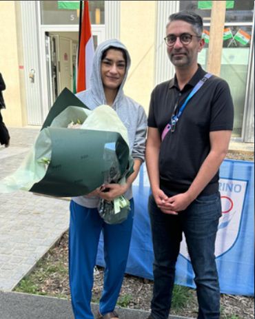 अभिनव बिंद्रा ने विनेश फोगाट से कहा, 'आप एक योद्धा की सच्ची भावना का प्रतीक हैं'