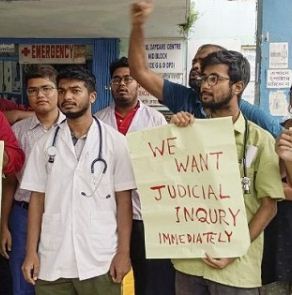 चिकित्सक दुष्कर्म हत्याकांड : महाराष्ट्र के चिकित्सकों ने शुरू की अनिश्चितकालीन हड़ताल