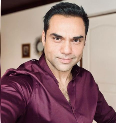 ‘डोन्ट यू बी माई नेबर’ में अभिनेत्री नताशा बैसेट के साथ नजर आएंगे अभय देओल 