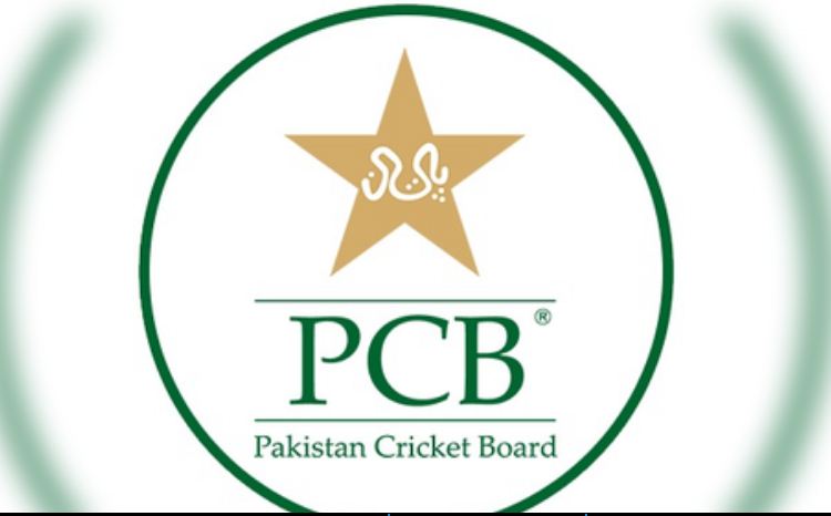पीसीबी का ऐलान, घरेलू क्रिकेट में ड्यूक बॉल और विश्व टेस्ट चैंपियनशिप मैचों में कूकाबुरा गेंदों का होगा इस्तेमाल 