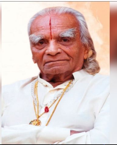 अयंगर ने योग के नाम किया जीवन, 90 की उम्र में बेल्जियम की रानी एलिजाबेथ को सिखाया शीर्षासन 