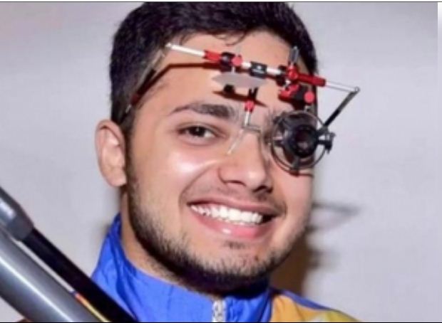 मनीष नरवाल ने पुरुषों के 10 मीटर एयर पिस्टल एसएच1 फाइनल में जगह बनाई 