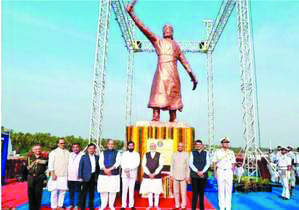 शिवाजी की प्रतिमा गिरने का मामला पीएम मोदी बोले सिर झुकाकर मांगता हूँ माफी, क्या है पूरा विवाद?