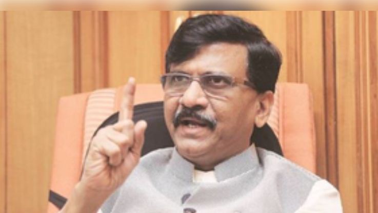 छत्रपति शिवाजी के सम्मान में हमारा आंदोलन, देवेंद्र फडणवीस महाराष्ट्र के खलनायक : संजय राउत 