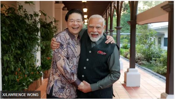 पीएम मोदी ब्रुनेई के बाद सिंगापुर पहुंचे, पीएम लॉरेंस वॉन्ग के साथ डिनर किया