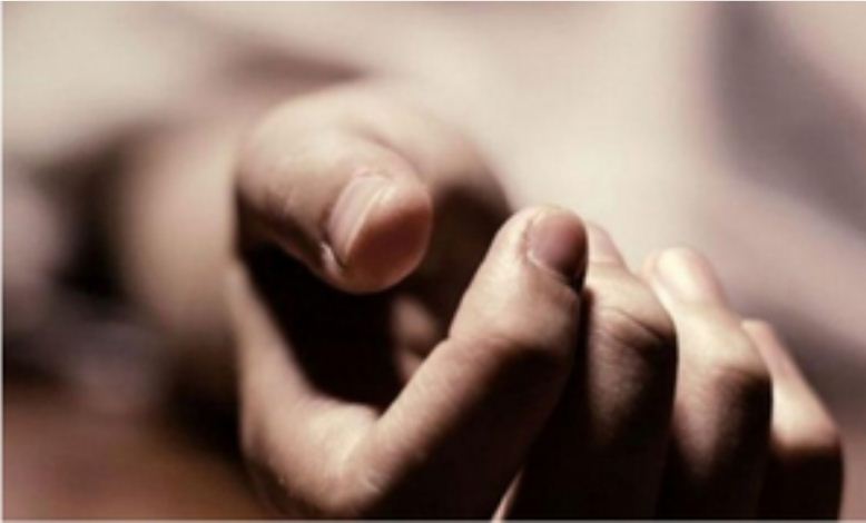 ग्रेटर नोएडा में छात्र की दसवीं मंजिल से गिरकर मौत, आत्महत्या की आशंका 
