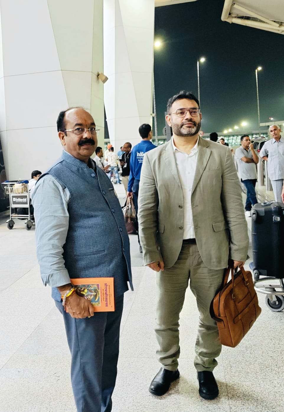 डिप्टी सीएम साव अमेरिका रवाना हुए, एडीबी की कार्यशाला में होंगे शामिल डिप्टी सीएम साव अमेरिका रवाना हुए, एडीबी की कार्यशाला में होंगे शामिल