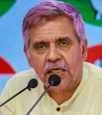 कांग्रेस नेता संदीप दीक्षित ने केजरीवाल के दो दिन बाद इस्तीफ़े की घोषणा को बताया ‘नाटक’
