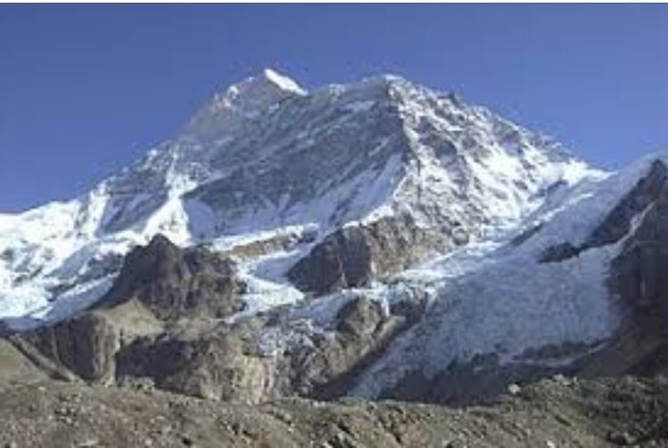 नेपाल में 362 लोगों को पर्वतारोहण की अनुमति मिली 